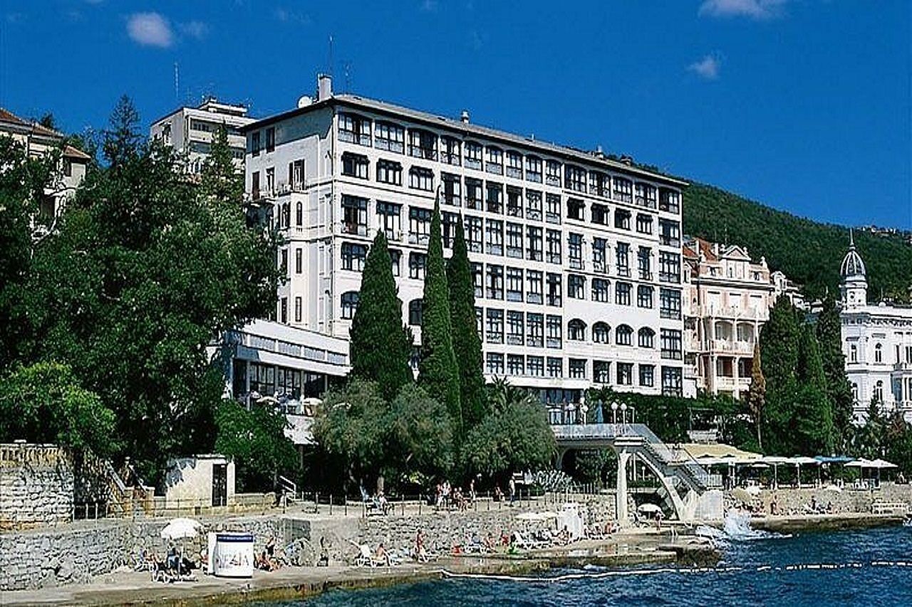 Hotel Kristal - Liburnia Opatija Luaran gambar