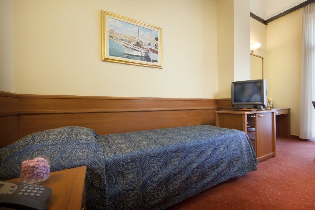 Hotel Kristal - Liburnia Opatija Luaran gambar